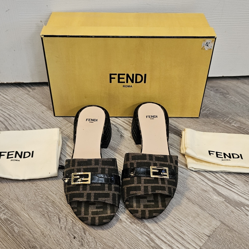 Fendi Slides